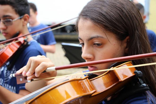 O evento teve música do projeto Recriando Vidas com Arte e Cultura