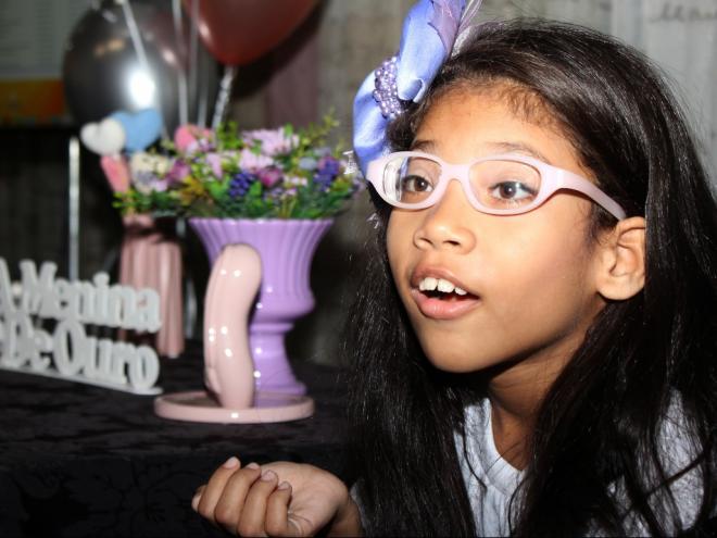 A jovem Hadassah foi diagnosticada com a Síndrome de Leigh