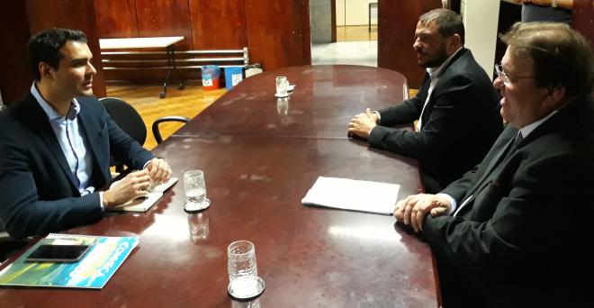 Celinho Sinttrocel e Antônio Augusto Melo Malard, diretor-geral do IEF, discutiram sobre melhorias no Parque Estadual do Rio Doce