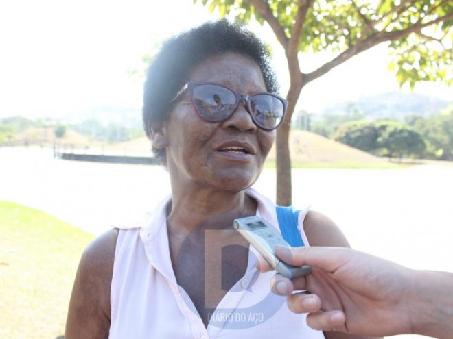 ''Passar debaixo de escada eu não passo de jeito nenhum. Se eu ver algum gato preto de manhã, já não gosto também. E na sexta-feira 13, eu fico com cautela quando vou sair na rua. Além disso, morro de medo de sonhar que perdi o dente, porque sempre que sonho com isso, eu perco alguma coisa. Nunca que na sexta-feira 13 eu vou ser igual nos outros dias. Fico receosa mesmo. Se eu vir um gato preto então, logo nessa data, já faço uma oração''. Inês Valentim, 65 anos, aposentada.