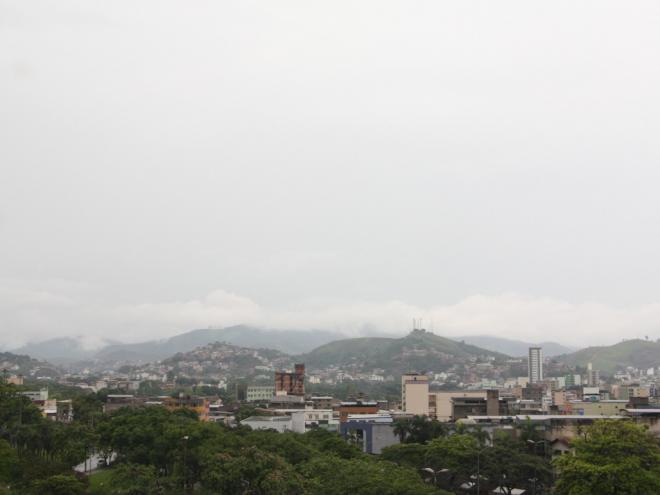 Centro de Previsão de Tempo e Estudos Climáticos aponta que a próxima semana será de pancadas de chuva na cidade