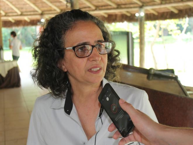 Cláudia Diniz destacou que não são apenas os animais prejudicados com os desmatamentos, mas também as pessoas são atingidas   