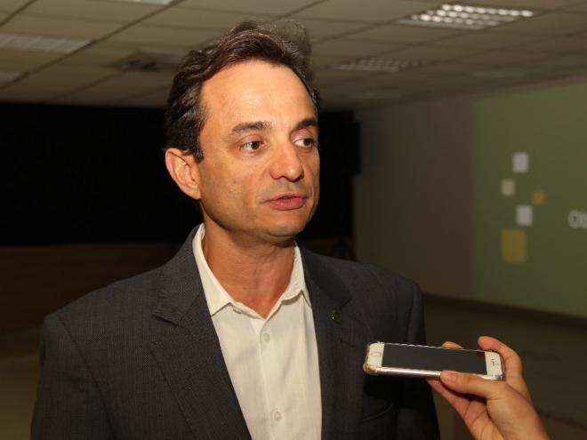 O médico Érico Fantini aponta que, no país, não há segurança jurídica a respeito da contratualização 