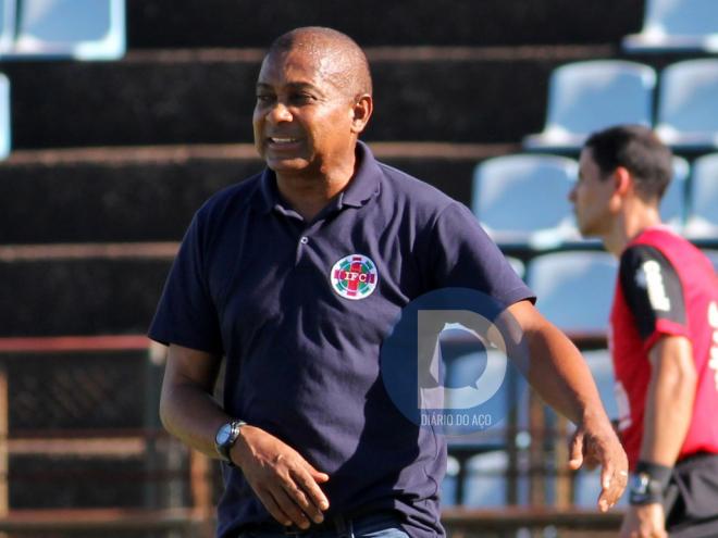 Gérson Evaristo realça o trabalho de todo o elenco nos treinamentos e nos jogos