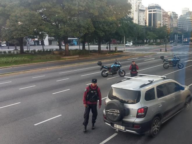 Cerco em Buenos Aires já dura 19 dias e só podem circular pessoas com autorização expressa