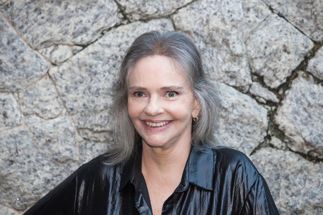 Angela Ro Ro: uma viagem do passado ao futuro