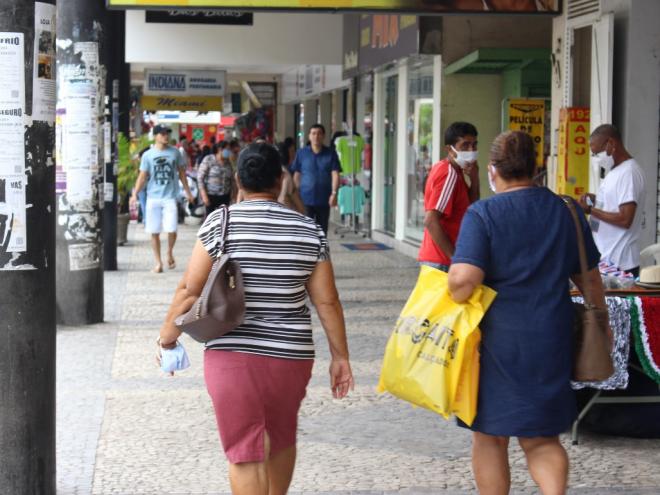 Na próxima semana, as lojas vão abrir das 9h às 19h