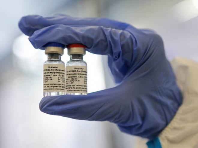 Até agora, nenhum imunizante está registrado e licenciado pela Agência Nacional de Vigilância Sanitária (Anvisa), etapa prévia obrigatória para que a vacinação possa ser realizada 