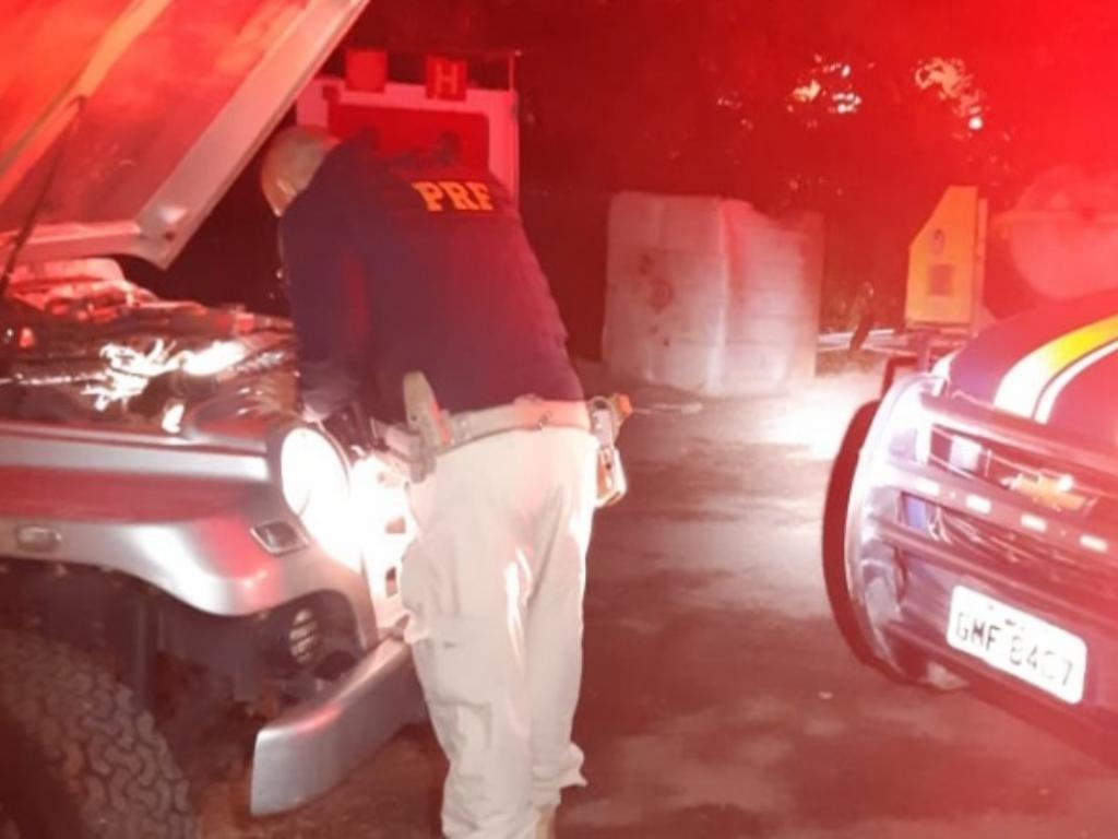 Homem apanhado conduzindo veículo com registro de furto/roubo disse que e o 'encontrou com a chave na ignição'