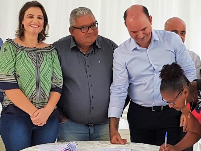 Rivaldo, entre a vereadora Nacife e o prefeito Hamilton, deixou um grande legado político