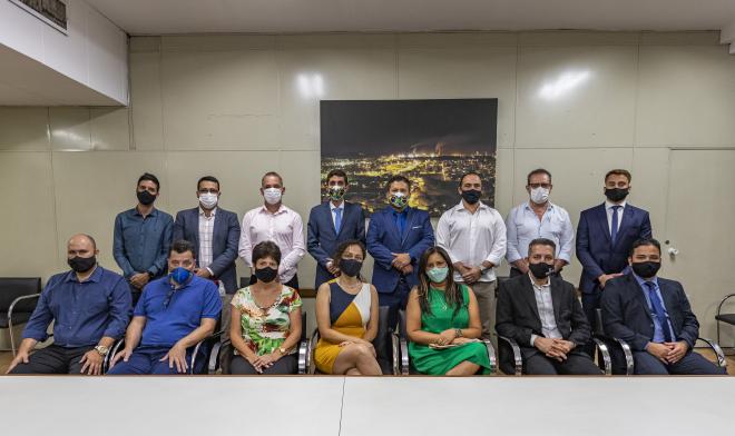 Secretários titulares e adjuntos foram apresentados na noite de sexta-feira