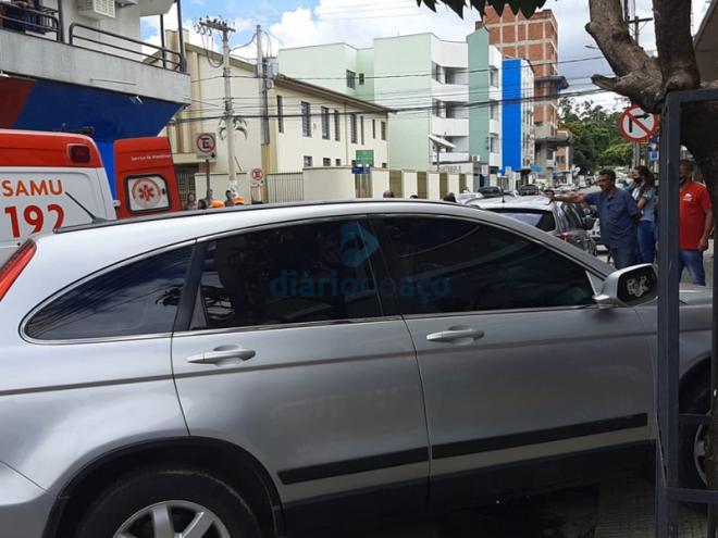 O Samu foi acionado para atender as vítimas feridas