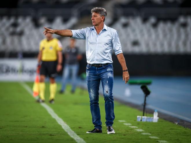 Treinador do Grêmio pode ser substituto do argentino no Galo