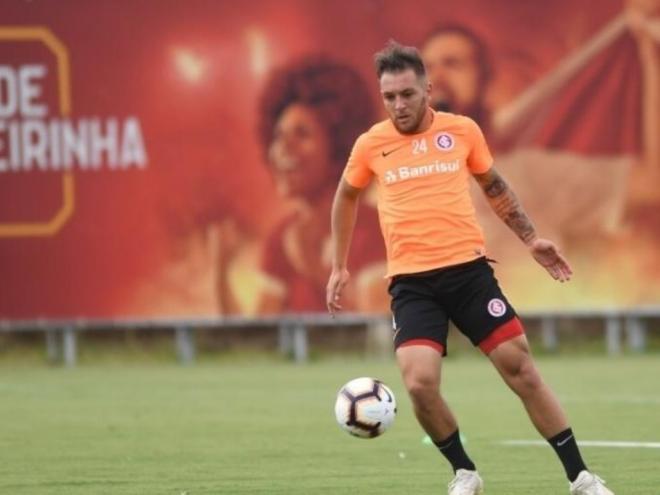 Atleta já está à disposição da equipe celeste