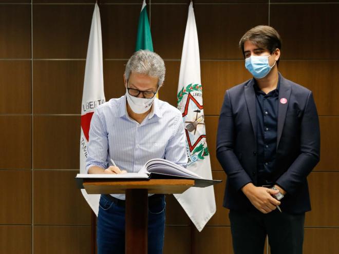 Fábio Baccheretti era presidente da Fundação Hospitalar do Estado de Minas Gerais (Fhemig) e assumiu a Secretaria de Estado da Saúde (SES-MG)