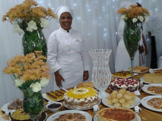 A baiana Helena Costa trocou a área de turismo pela gastronomia