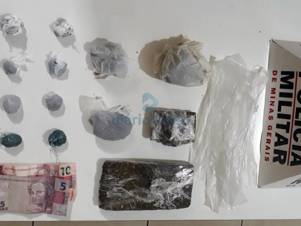 O material entorpecente localizado e apreendido na casa do jovem no bairro São José