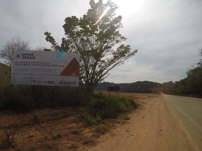 Governador vem ao Vale do Aço inaugurar o primeiro trecho da pavimentação da LMG-760