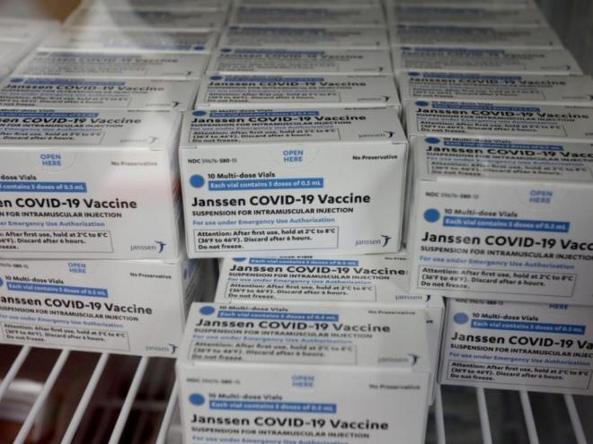 A Janssen possui autorização para uso em caráter emergencial no Brasil