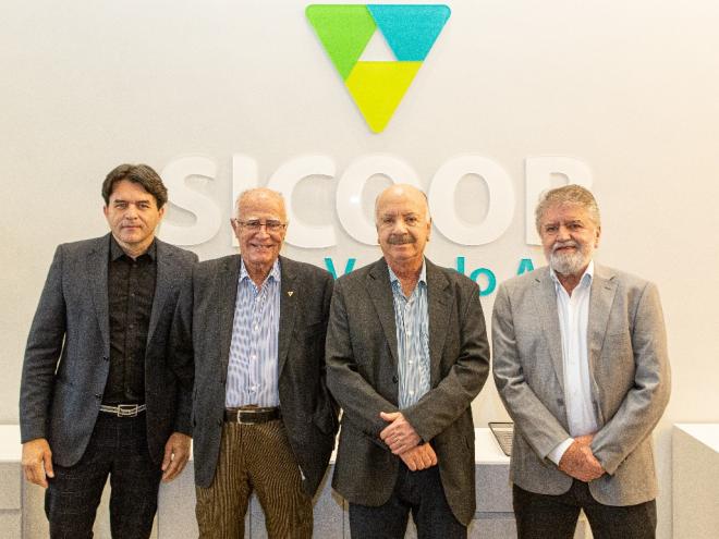 Segundo a diretoria, o Sicoob Vale do Aço conta com 21 postos de atendimentos e 32 mil associados de diversos municípios 