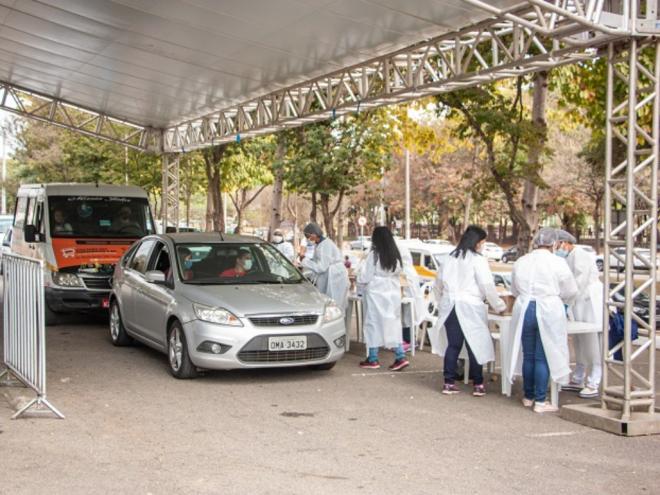 Governador de Minas, Romeu Zema é esperado para visitar estrutura montada para atendimento da população 
