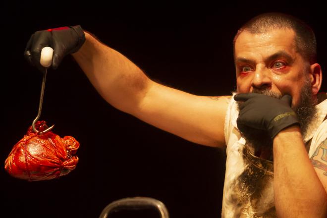 ''Homem Bomba'' será o espetáculo exibido no domingo