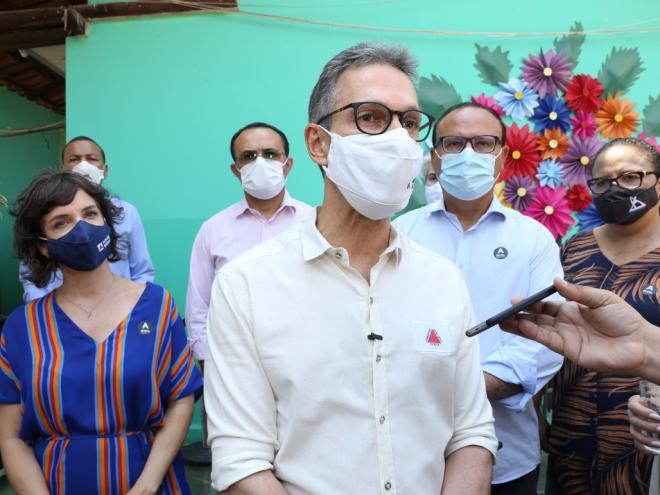 Romeu Zema anuncia investimento de R$ 800 mi em carteiras escolares, mobiliários e equipamentos diversos para escolas estaduais