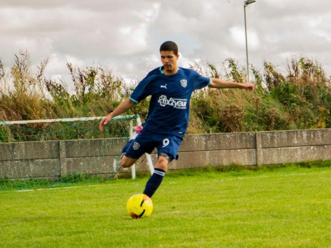 Além de disputar o Acesitano, Ronald Henrique também tem passagens por América e Avaí