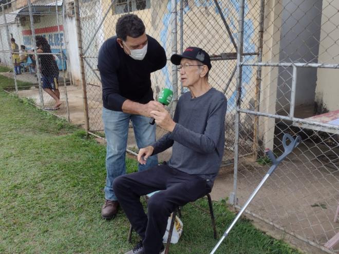 Grande homenageado do dia, Aurélio Caixeta fez questão de acompanhar a final à beira do campo