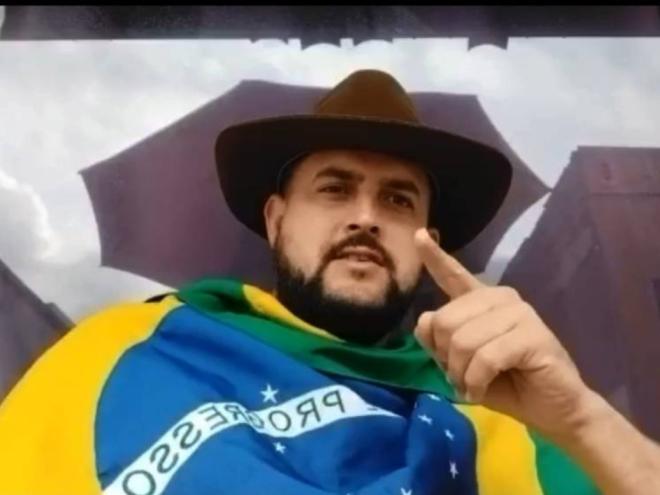 Zé Trovão havia fugido para o México e se entregou à Polícia Federal, nesta terça-feira, em Joinville