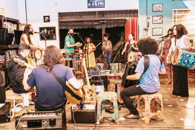 A música percussiva ganhou destaque e a participação de mulheres durante o encontro