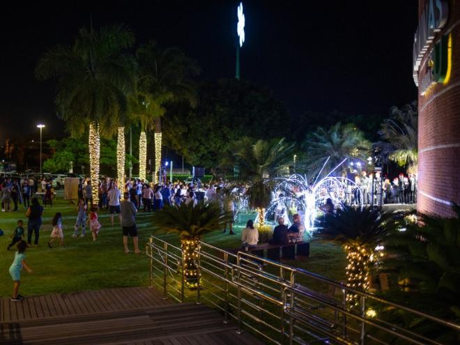 Entrega foi marcada por uma Cantata de Natal que reuniu mais de 460 pessoas no Jardim do Centro Cultural Usiminas