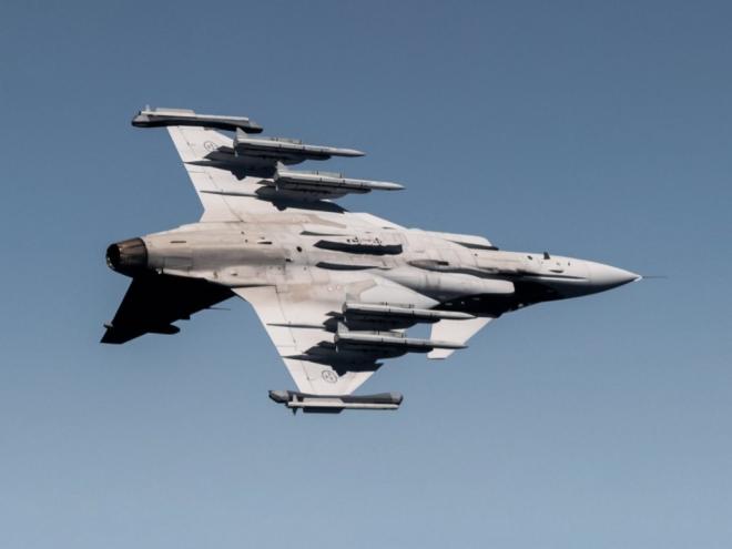 A FAB recebeu o segundo lote do míssil Meteor, que vai equipar as aeronaves de caça F-39 Gripen, cujas primeiras quatro unidades foram entregues pela Saab, dia 24 de novembro