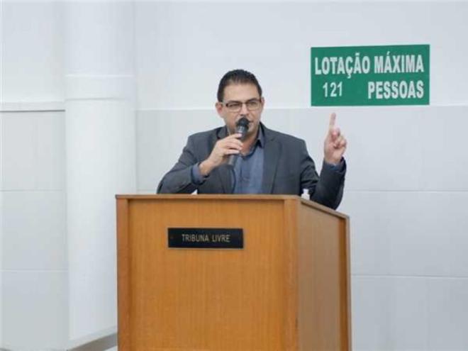 Bruno Morato discursa na Câmara Municipal em defesa do projeto que garantirá construção de hospital em Santana do Paraíso 
