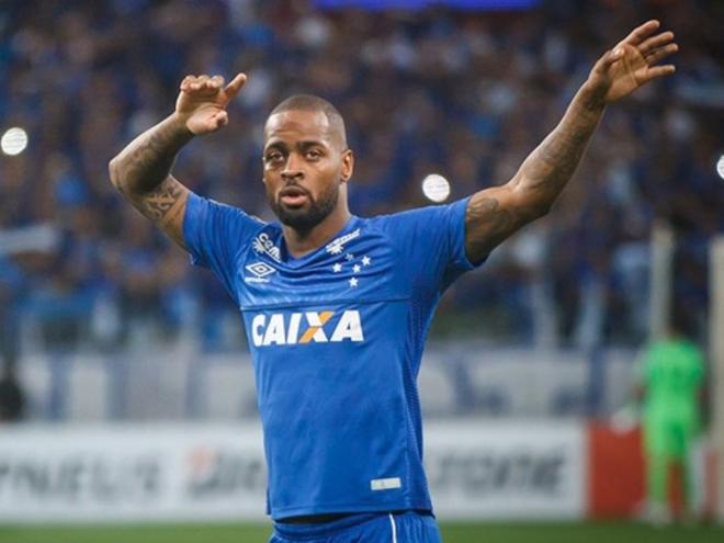 Depois de se recuperar de mais uma lesão, Dedé tenta retomar a carreira com a camisa da Ponte Preta