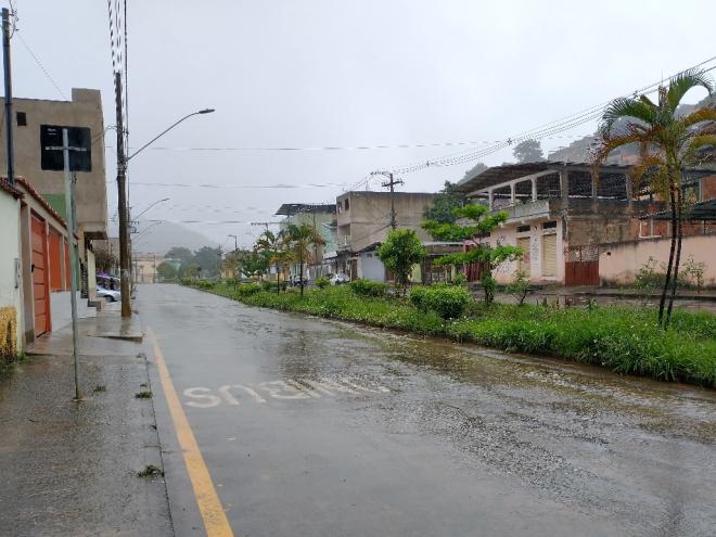 A frente fria que atuou em boa parte de Minas Gerais já começa a enfraquecer, conforme o meteorologista Ruibran dos Reis 