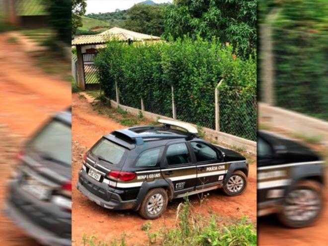 Ao periciar celular e computador de pedófilo em Ipatinga, policiais do Gaeco descobriram envolvimento de mulher, que foi presa em sítio em Manhuaçu