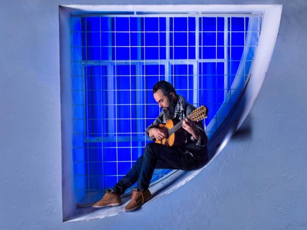 O músico Júnio Endrik lança instrumental: ''se você espera a viola em seu lugar comum, não é o que vai encontrar''