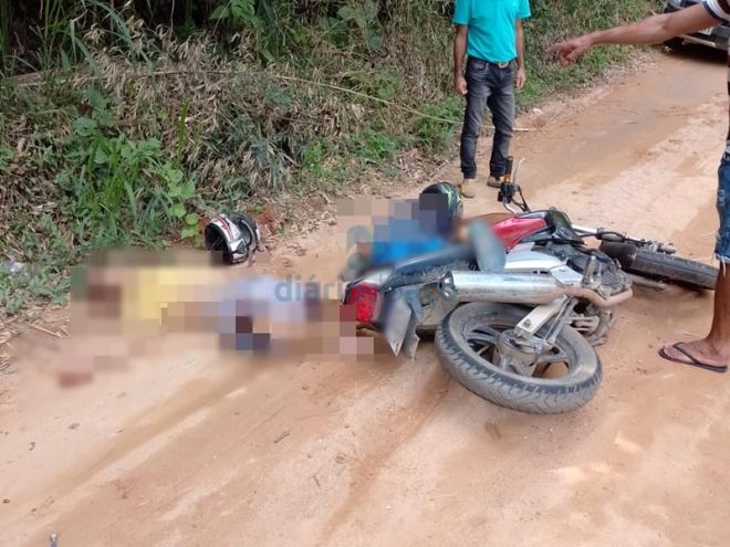 As duas vítimas do atentado foram atingidas quando se encontravam sobre uma motocicleta