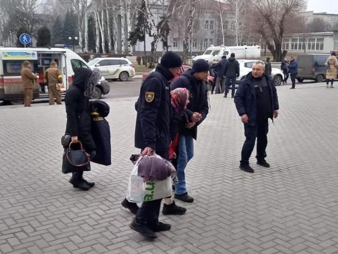 Ucranianos são obrigados a deixar o país / Foto: МВС України