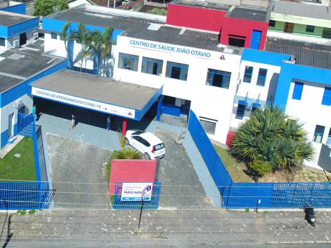 Centro de Saúde João Otávio, no bairro Olaria, oferece as doses da vacina contra o coronavírus