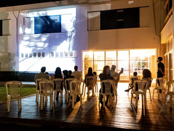 Novo olhar sobre a paisagem noturna, em visita ao Centro de Memória Usiminas
