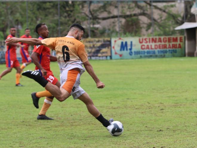 Tessin Minas e Santa vão disputar o título neste domingo