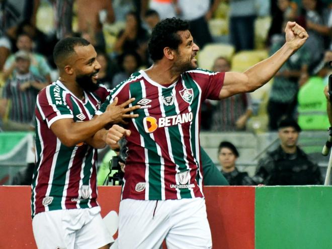 Atacante ultrapassou Romário e soma agora 37 gols no torneio