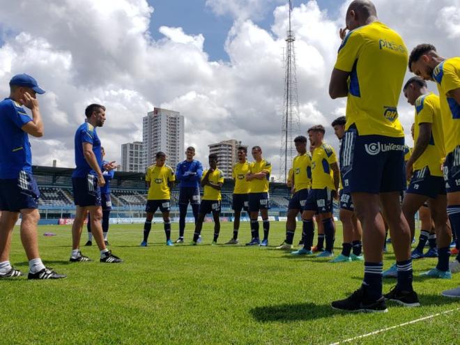 Equipe celeste busca segunda vitória seguida na Série B
