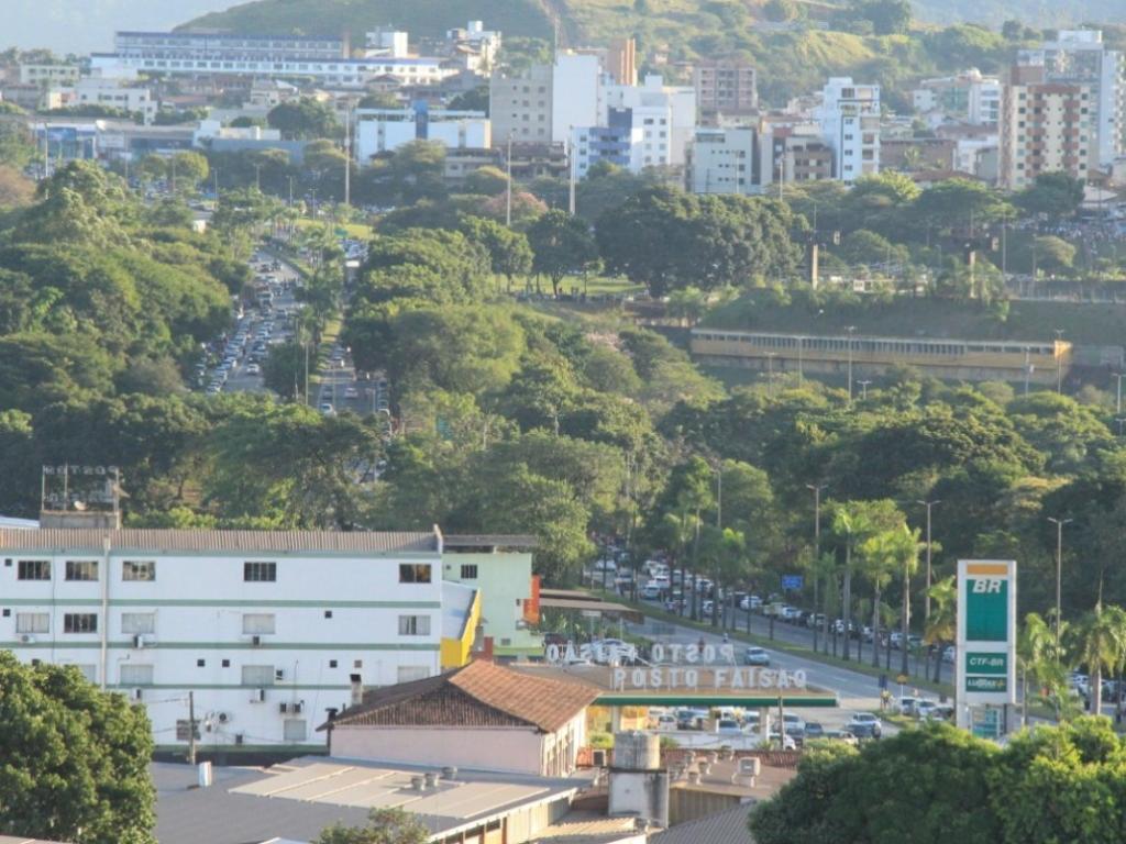 Trecho urbano da BR-381 teve congestionamento do bairro Iguaçu até as proximidades do bairro Veneza II
