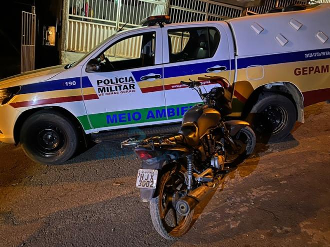 A moto havia sido furtada em Ipatinga, no bairro Cidade Nobre, no último domingo (15)