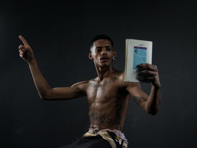 A cena ''Cara ou Disfarce'' é uma das novidades apresentadas na mostra regional de artes cênicas