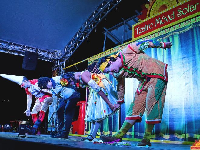O grupo Teatro a Bordo possui 15 anos de estrada aliando arte e sustentabilidade
