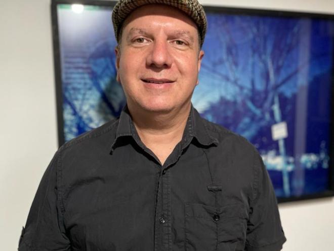 O escritor Cláudio Letro apresenta poemas que expressam inquietudes e visões de mundo